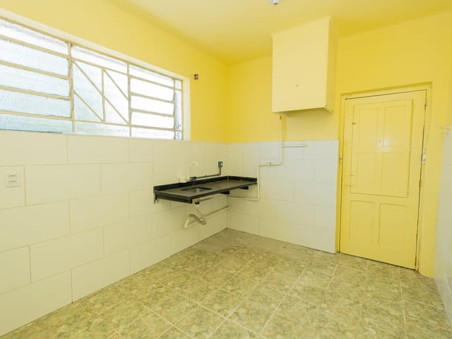 Casa 3 quartos e 1 banheiro, à venda, no bairro Centro em Pelotas