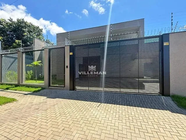 Casa com 502m² 3 quartos e 5 banheiros, à venda, no bairro Zona 05 em Maringá