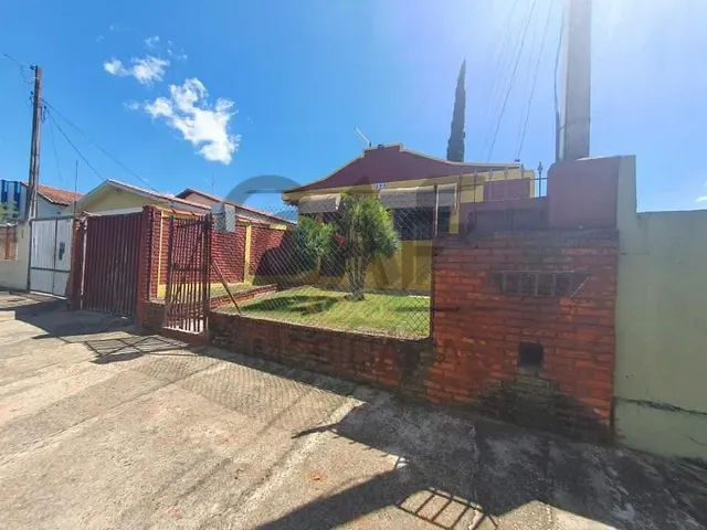 Casa com 500m² 3 quartos e 3 banheiros, à venda, no bairro Centro em Holambra
