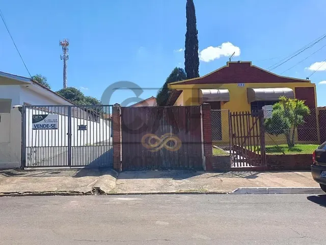 Casa com 500m² 3 quartos e 3 banheiros, à venda, no bairro Centro em Holambra