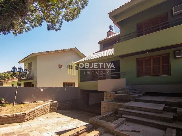 Casa com 410m² 4 quartos e 3 banheiros, à venda, no bairro Morro Santana em Porto Alegre