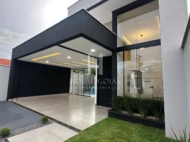 Casa com 385m² 3 quartos e 3 banheiros, à venda, no bairro Setor Maysa em Trindade