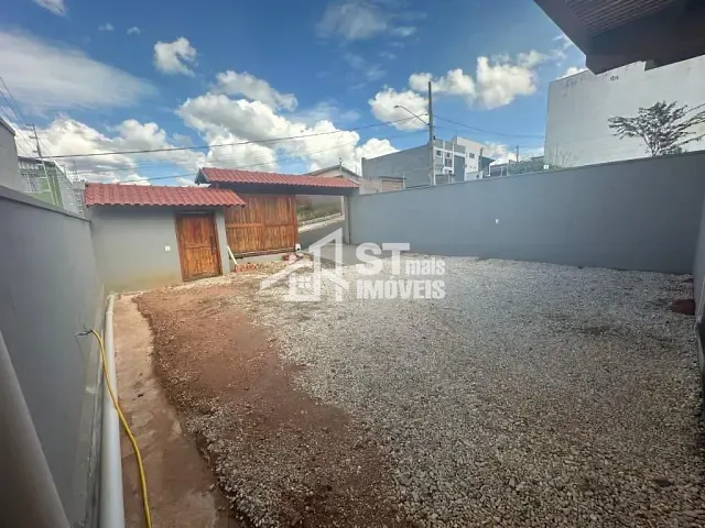 Casa com 277m² 2 quartos e 1 banheiro, à venda, no bairro Jardim Mirante em Andradas