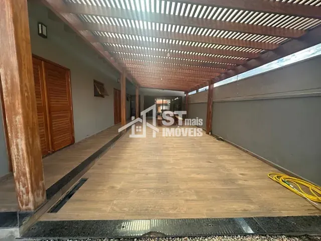 Casa com 277m² 2 quartos e 1 banheiro, à venda, no bairro Jardim Mirante em Andradas