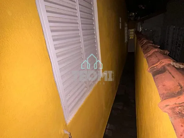 Casa com 250m² 3 quartos e 3 banheiros, à venda, no bairro Jardim Califórnia em Taubaté