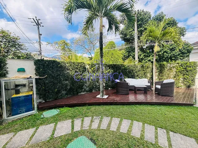 Casa 4 quartos e 6 banheiros, à venda ou para alugar, no bairro Campo Grande em Rio de Janeiro