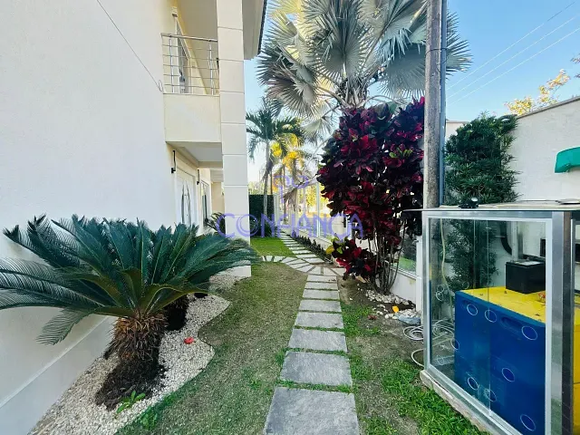 Casa 4 quartos e 6 banheiros, à venda ou para alugar, no bairro Campo Grande em Rio de Janeiro