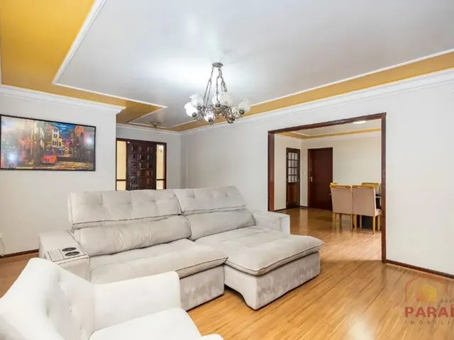 Casa com 551m² 3 quartos e 3 banheiros, à venda, no bairro Boa Vista em Curitiba