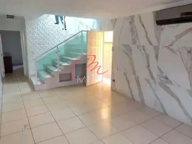 Casa 2 quartos e 4 banheiros, para alugar, no bairro Jardim Ivana em São Paulo