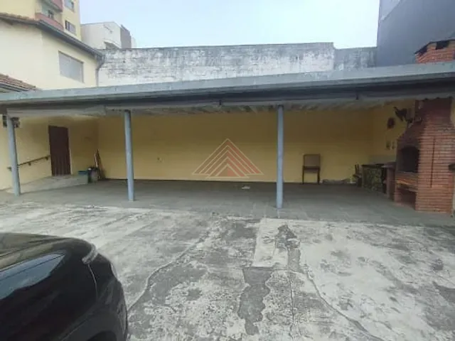 Casa com 1029m² 5 quartos e 3 banheiros, à venda, no bairro Vila Guarani em Mauá