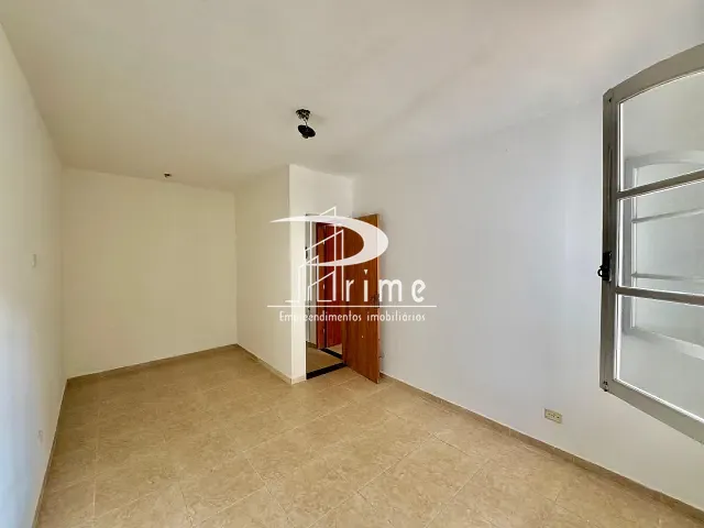 Casa 4 quartos e 4 banheiros, para alugar, no bairro Piratininga em Niterói