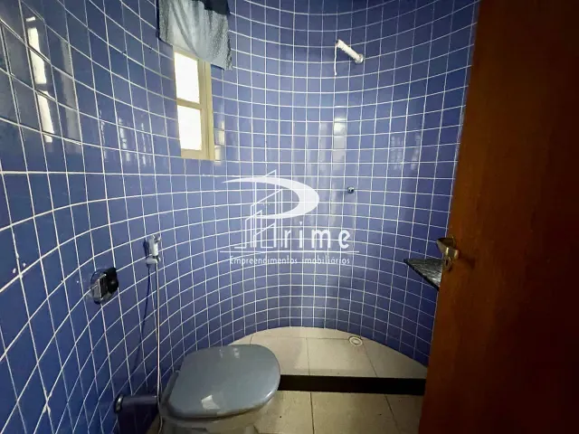 Casa 4 quartos e 4 banheiros, para alugar, no bairro Piratininga em Niterói