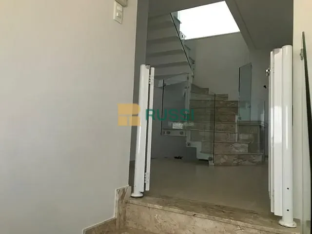 Casa 4 quartos e 6 banheiros, para alugar, no bairro Urbanova em São José dos Campos