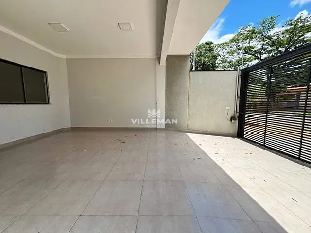 Casa com 150m² 3 quartos e 2 banheiros, à venda, no bairro Conjunto Habitacional Lea Leal em Maringá