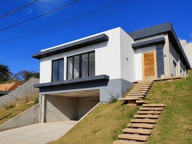 Casa com 500m² 3 quartos e 4 banheiros, à venda, no bairro Quinta dos Angicos em Cotia