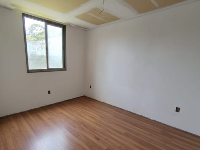 Casa com 500m² 3 quartos e 4 banheiros, à venda, no bairro Quinta dos Angicos em Cotia
