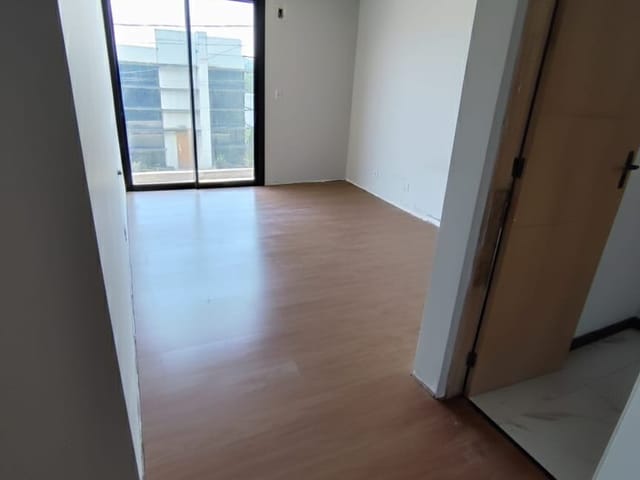 Casa com 500m² 3 quartos e 4 banheiros, à venda, no bairro Quinta dos Angicos em Cotia