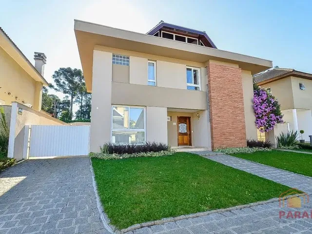 Casa com 422m² 4 quartos e 7 banheiros, à venda, no bairro Santa Felicidade em Curitiba