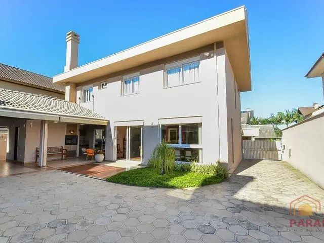Casa com 422m² 4 quartos e 7 banheiros, à venda, no bairro Santa Felicidade em Curitiba