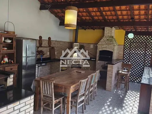 Casa com 1050m² 5 quartos e 5 banheiros, à venda, no bairro Massaguaçu em Caraguatatuba