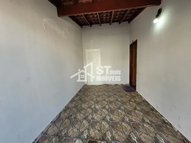 Casa com 200m² 2 quartos e 1 banheiro, à venda, no bairro Jardim Alvorada em Andradas