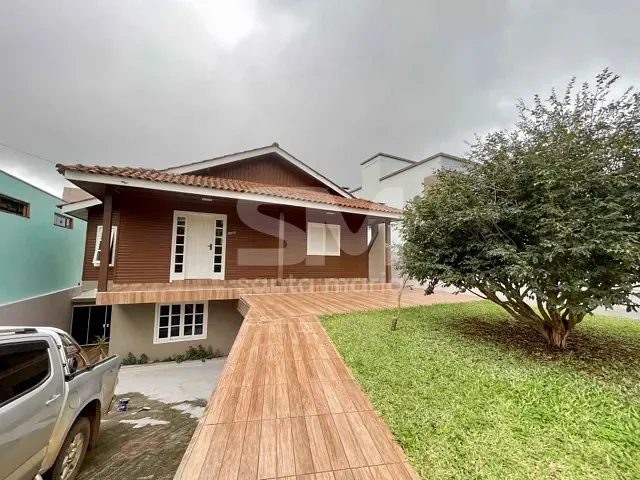 Casa 4 quartos e 3 banheiros, para alugar, no bairro Engenho Braun em Chapecó