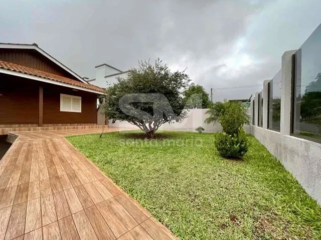 Casa 4 quartos e 3 banheiros, para alugar, no bairro Engenho Braun em Chapecó