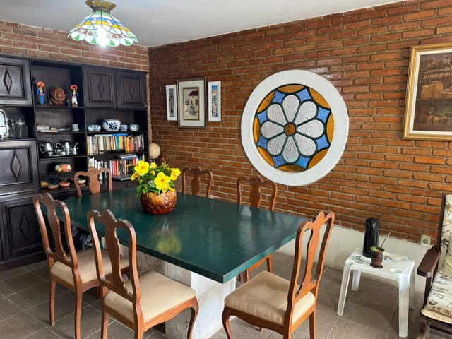 Casa com 675m² 3 quartos e 3 banheiros, à venda, no bairro Laranjal em Pelotas