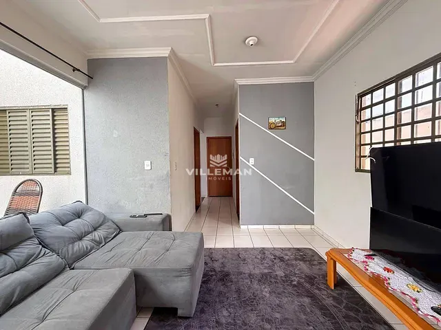 Casa com 150m² 3 quartos e 2 banheiros, à venda, no bairro Jd. Toquio em Maringá