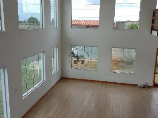 Casa com 2000m² 4 quartos e 1 banheiro, à venda, no bairro Centro em Aparecida
