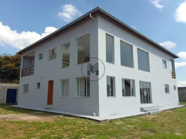 Casa com 2000m² 4 quartos e 1 banheiro, à venda, no bairro Centro em Aparecida