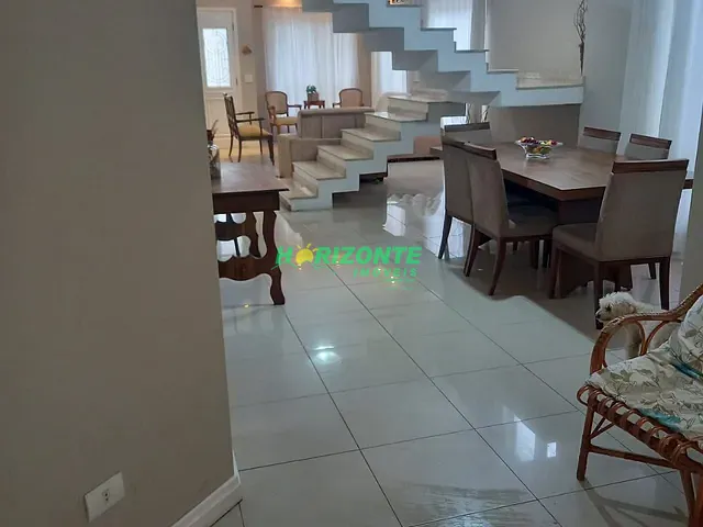 Casa com 250m² 3 quartos e 4 banheiros, à venda, no bairro Jardim Esplanada em São José dos Campos