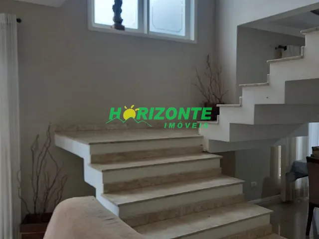 Casa com 250m² 3 quartos e 4 banheiros, à venda, no bairro Jardim Esplanada em São José dos Campos