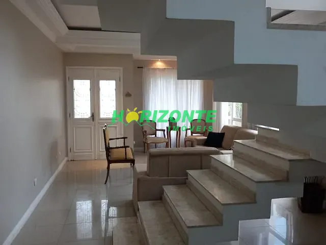 Casa com 250m² 3 quartos e 4 banheiros, à venda, no bairro Jardim Esplanada em São José dos Campos