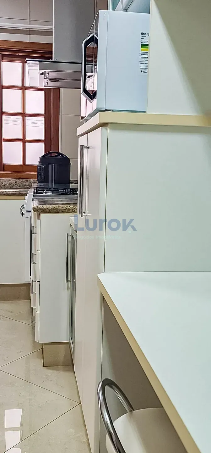 Casa, 3 quartos, 290 m² - Foto 8