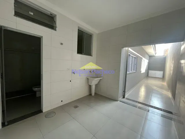 Casa 3 quartos e 2 banheiros, para alugar, no bairro Jardim Residencial Tarsila em Capivari