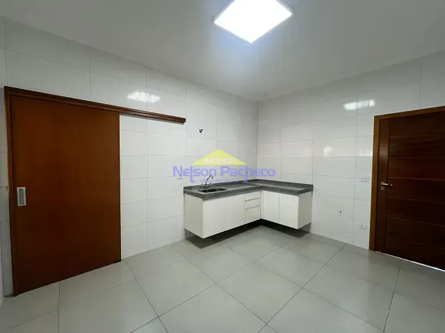 Casa 3 quartos e 2 banheiros, para alugar, no bairro Jardim Residencial Tarsila em Capivari