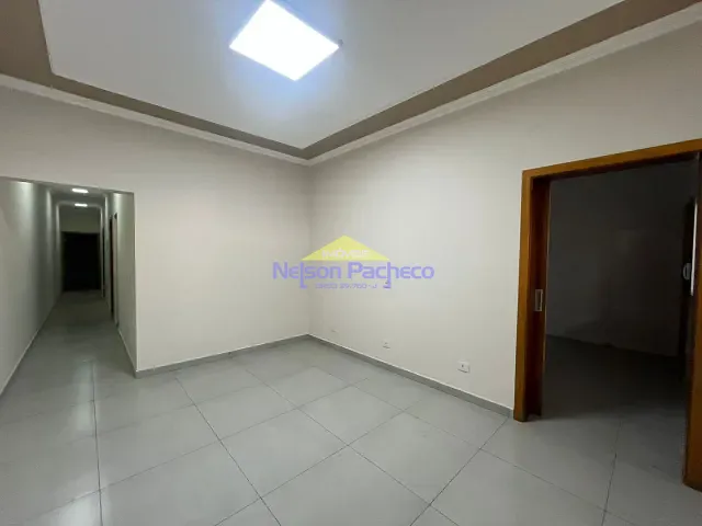 Casa 3 quartos e 2 banheiros, para alugar, no bairro Jardim Residencial Tarsila em Capivari