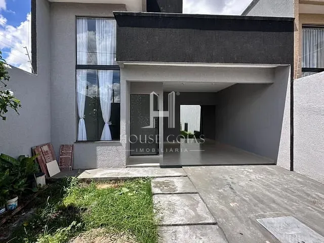 Casa com 225m² 3 quartos e 2 banheiros, à venda, no bairro Condomínio das Esmeraldas em Goiânia