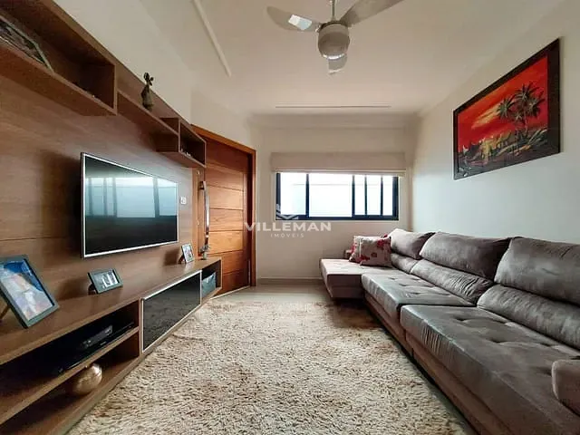Casa 3 quartos e 2 banheiros, à venda, no bairro Jardim Pinheiros II em Maringá