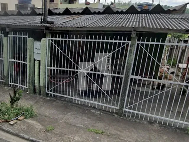 Casa com 300m² 5 quartos e 2 banheiros, à venda, no bairro Parque São Luiz em Jundiaí