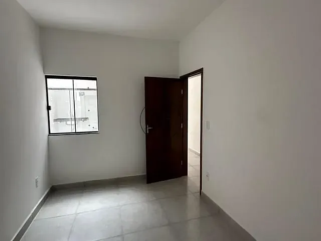 Casa 2 quartos e 1 banheiro, à venda, no bairro Vila Brito em Lorena