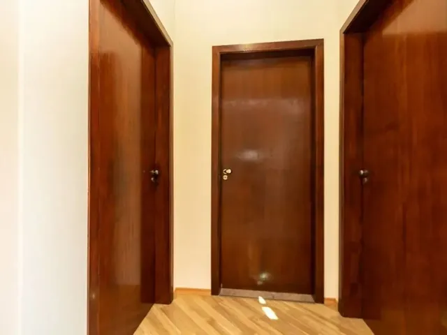 Casa com 88m² 2 quartos e 2 banheiros, para alugar, no bairro Capão Raso em Curitiba