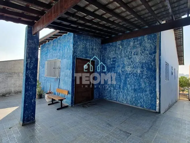 Casa 3 quartos e 2 banheiros, à venda, no bairro Barreiro em Taubaté