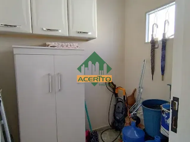 Casa com 250m² 3 quartos e 3 banheiros, à venda, no bairro Água Branca I em Araçatuba