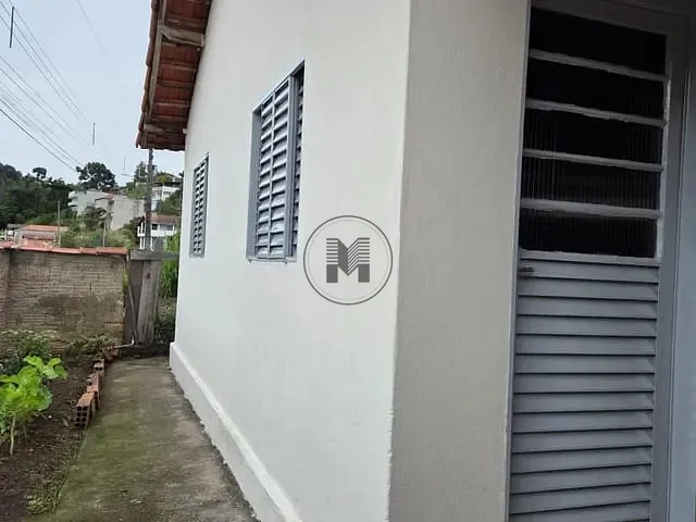 Casa 3 quartos e 1 banheiro, à venda, no bairro Centro em Delfim Moreira