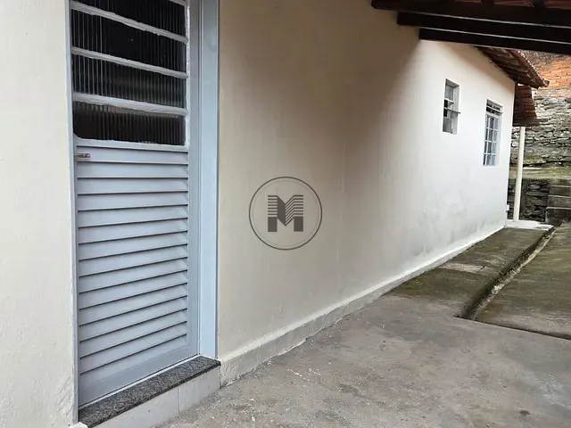 Casa 3 quartos e 1 banheiro, à venda, no bairro Centro em Delfim Moreira