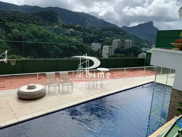 Casa com 800m² 6 quartos e 3 banheiros, à venda, no bairro Gávea em Rio de Janeiro