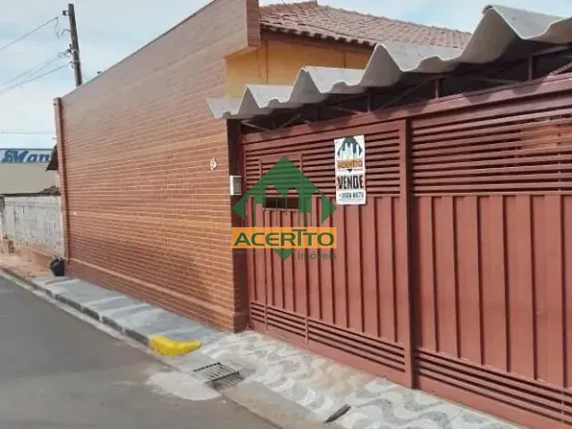 Casa com 244m² 3 quartos e 2 banheiros, à venda, no bairro Vila Mendonça em Araçatuba