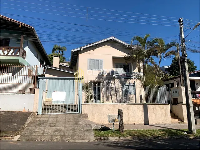 Casa com 384m² 2 quartos e 4 banheiros, à venda, no bairro Santo Antônio em Campo Bom